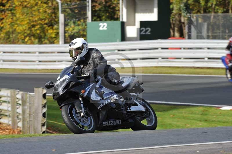 Motorcycle action photographs;Trackday digital images;event digital images;eventdigitalimages;no limits trackday;oulton park;oulton park circuit cheshire;oulton park photographs;peter wileman photography;trackday;trackday photos