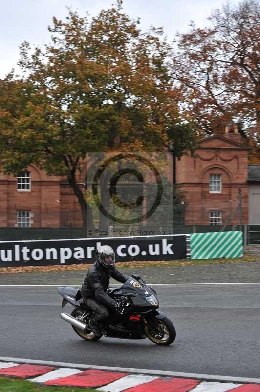 Motorcycle action photographs;Trackday digital images;event digital images;eventdigitalimages;no limits trackday;oulton park;oulton park circuit cheshire;oulton park photographs;peter wileman photography;trackday;trackday photos