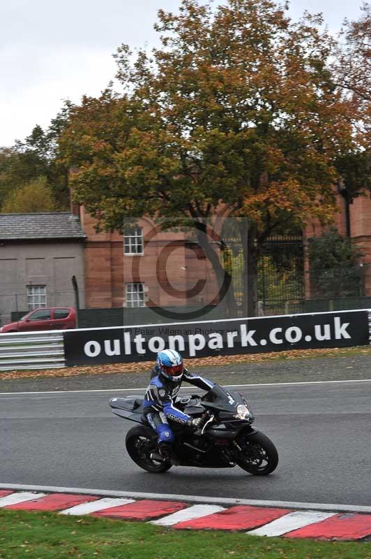 Motorcycle action photographs;Trackday digital images;event digital images;eventdigitalimages;no limits trackday;oulton park;oulton park circuit cheshire;oulton park photographs;peter wileman photography;trackday;trackday photos