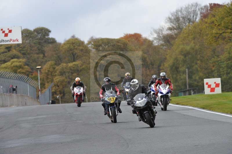 Motorcycle action photographs;Trackday digital images;event digital images;eventdigitalimages;no limits trackday;oulton park;oulton park circuit cheshire;oulton park photographs;peter wileman photography;trackday;trackday photos