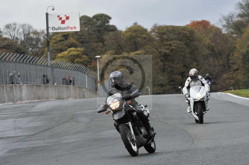 Motorcycle action photographs;Trackday digital images;event digital images;eventdigitalimages;no limits trackday;oulton park;oulton park circuit cheshire;oulton park photographs;peter wileman photography;trackday;trackday photos