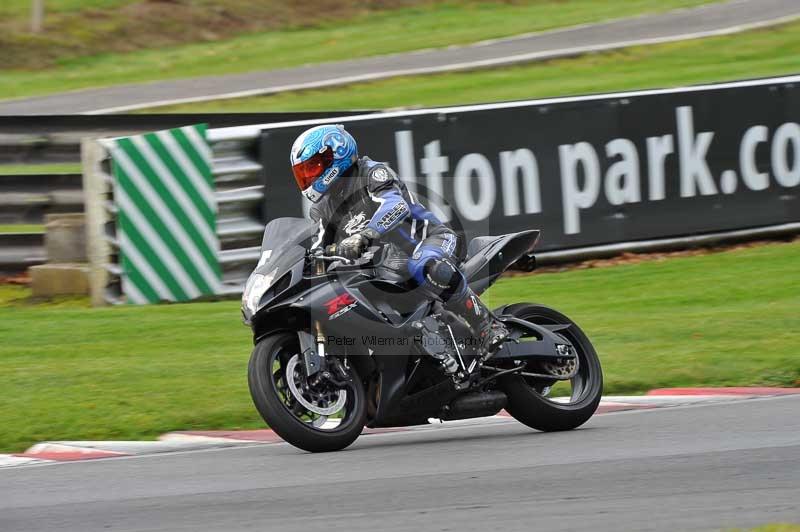 Motorcycle action photographs;Trackday digital images;event digital images;eventdigitalimages;no limits trackday;oulton park;oulton park circuit cheshire;oulton park photographs;peter wileman photography;trackday;trackday photos