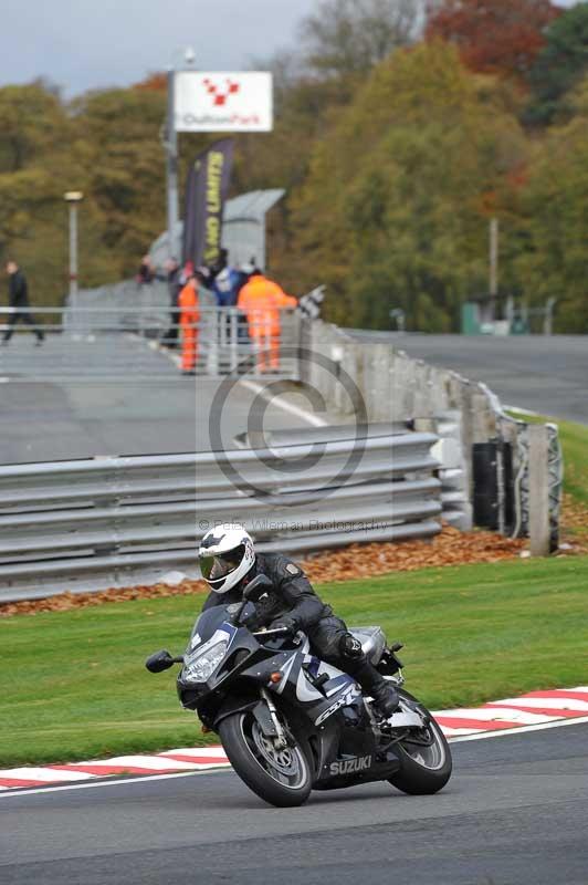 Motorcycle action photographs;Trackday digital images;event digital images;eventdigitalimages;no limits trackday;oulton park;oulton park circuit cheshire;oulton park photographs;peter wileman photography;trackday;trackday photos