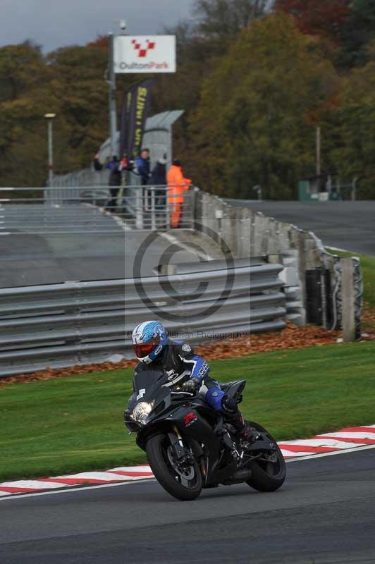Motorcycle action photographs;Trackday digital images;event digital images;eventdigitalimages;no limits trackday;oulton park;oulton park circuit cheshire;oulton park photographs;peter wileman photography;trackday;trackday photos