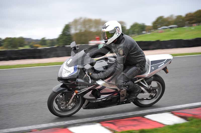 Motorcycle action photographs;Trackday digital images;event digital images;eventdigitalimages;no limits trackday;oulton park;oulton park circuit cheshire;oulton park photographs;peter wileman photography;trackday;trackday photos
