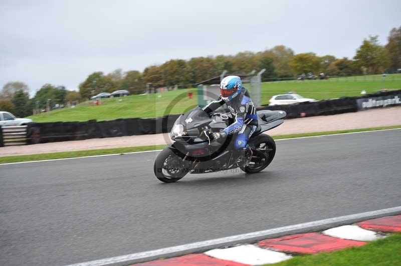 Motorcycle action photographs;Trackday digital images;event digital images;eventdigitalimages;no limits trackday;oulton park;oulton park circuit cheshire;oulton park photographs;peter wileman photography;trackday;trackday photos