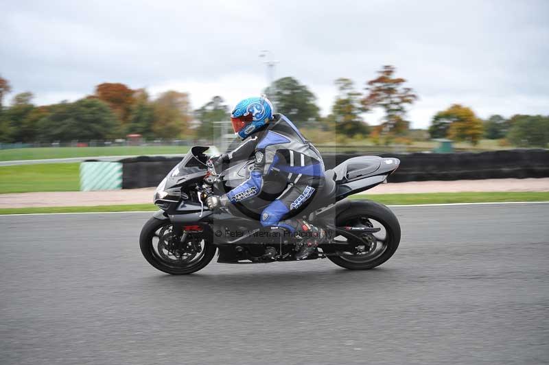 Motorcycle action photographs;Trackday digital images;event digital images;eventdigitalimages;no limits trackday;oulton park;oulton park circuit cheshire;oulton park photographs;peter wileman photography;trackday;trackday photos