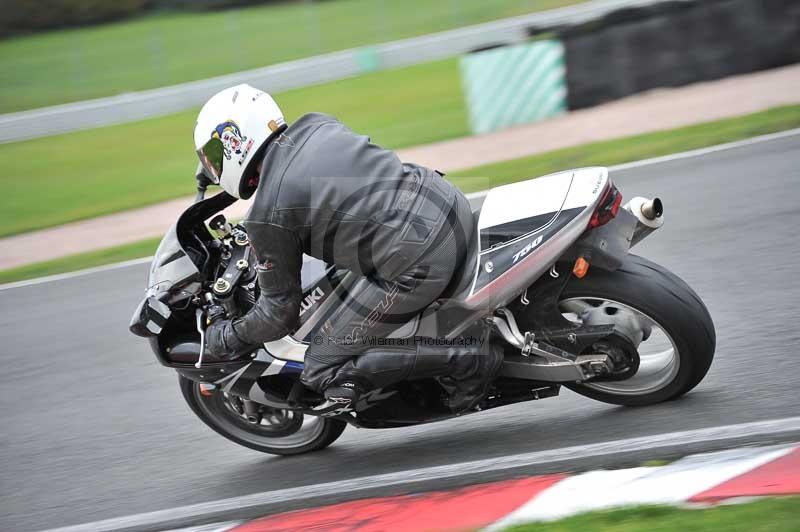 Motorcycle action photographs;Trackday digital images;event digital images;eventdigitalimages;no limits trackday;oulton park;oulton park circuit cheshire;oulton park photographs;peter wileman photography;trackday;trackday photos