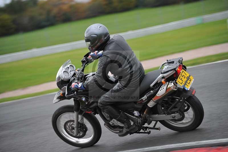 Motorcycle action photographs;Trackday digital images;event digital images;eventdigitalimages;no limits trackday;oulton park;oulton park circuit cheshire;oulton park photographs;peter wileman photography;trackday;trackday photos