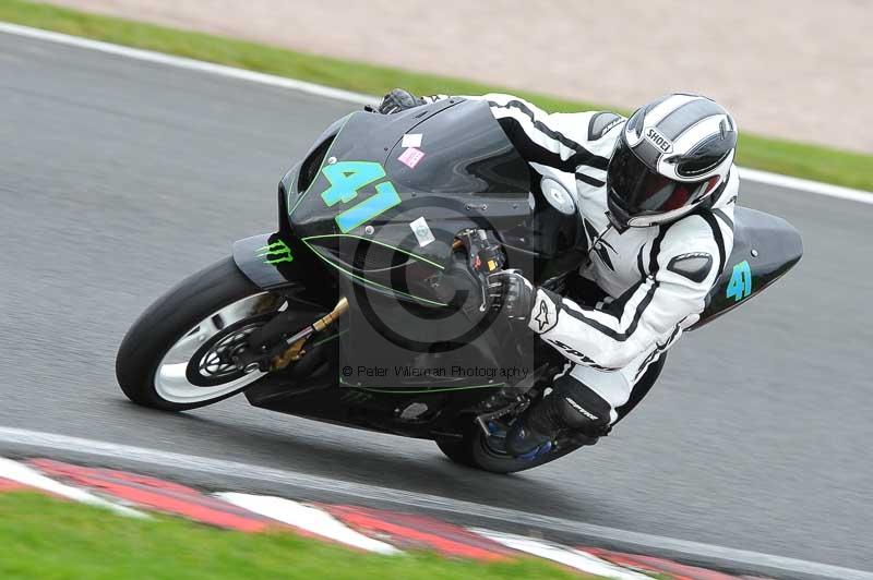 Motorcycle action photographs;Trackday digital images;event digital images;eventdigitalimages;no limits trackday;oulton park;oulton park circuit cheshire;oulton park photographs;peter wileman photography;trackday;trackday photos