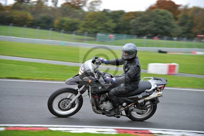 Motorcycle action photographs;Trackday digital images;event digital images;eventdigitalimages;no limits trackday;oulton park;oulton park circuit cheshire;oulton park photographs;peter wileman photography;trackday;trackday photos