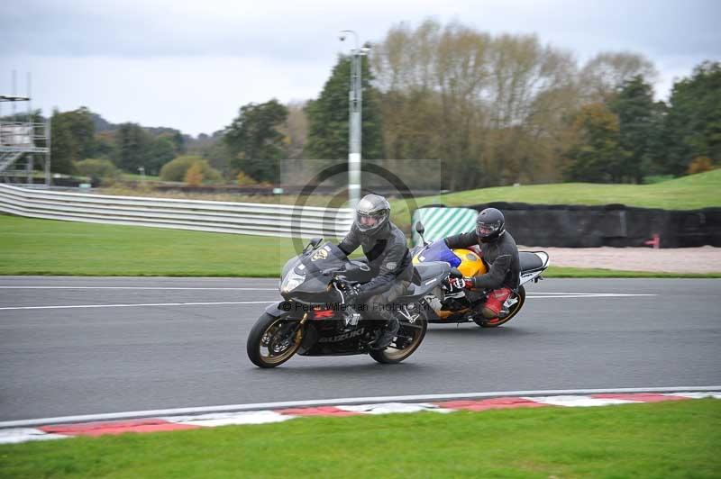 Motorcycle action photographs;Trackday digital images;event digital images;eventdigitalimages;no limits trackday;oulton park;oulton park circuit cheshire;oulton park photographs;peter wileman photography;trackday;trackday photos