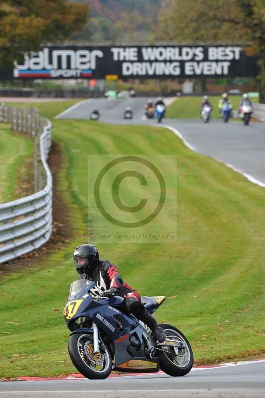 Motorcycle action photographs;Trackday digital images;event digital images;eventdigitalimages;no limits trackday;oulton park;oulton park circuit cheshire;oulton park photographs;peter wileman photography;trackday;trackday photos