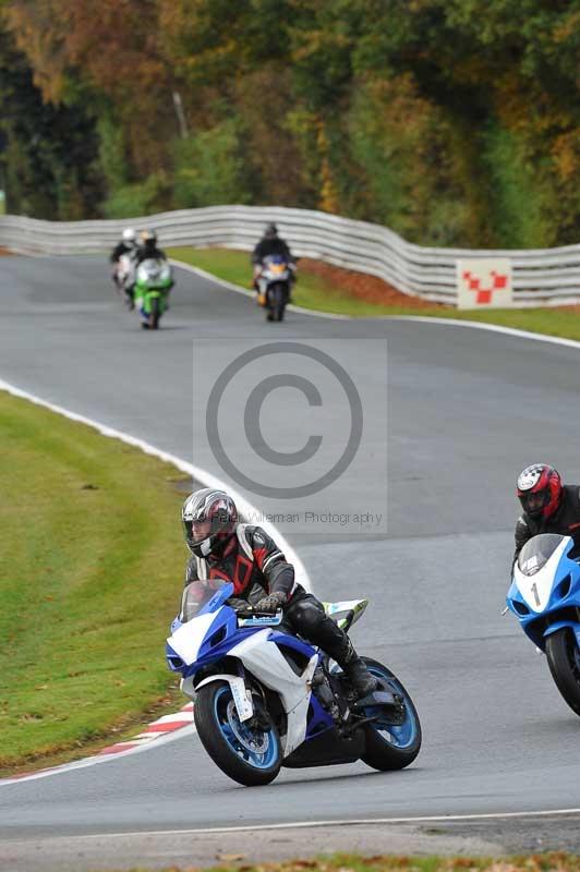 Motorcycle action photographs;Trackday digital images;event digital images;eventdigitalimages;no limits trackday;oulton park;oulton park circuit cheshire;oulton park photographs;peter wileman photography;trackday;trackday photos