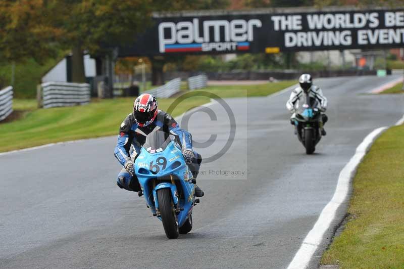 Motorcycle action photographs;Trackday digital images;event digital images;eventdigitalimages;no limits trackday;oulton park;oulton park circuit cheshire;oulton park photographs;peter wileman photography;trackday;trackday photos
