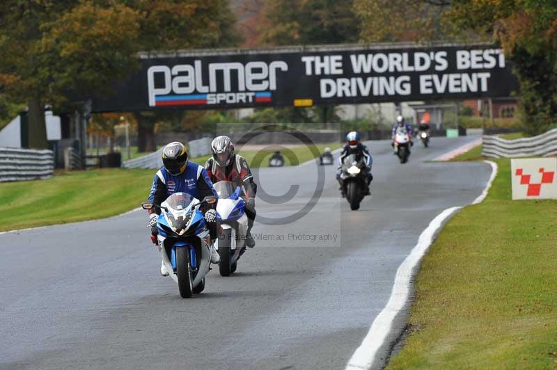 Motorcycle action photographs;Trackday digital images;event digital images;eventdigitalimages;no limits trackday;oulton park;oulton park circuit cheshire;oulton park photographs;peter wileman photography;trackday;trackday photos