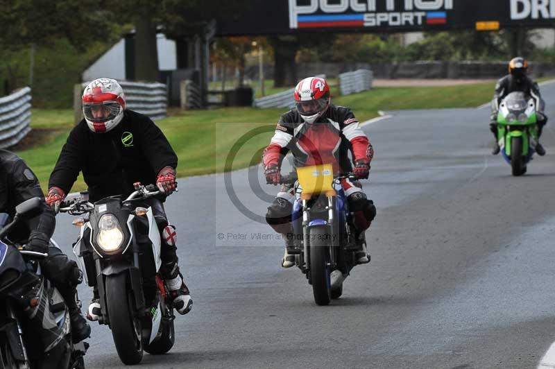 Motorcycle action photographs;Trackday digital images;event digital images;eventdigitalimages;no limits trackday;oulton park;oulton park circuit cheshire;oulton park photographs;peter wileman photography;trackday;trackday photos