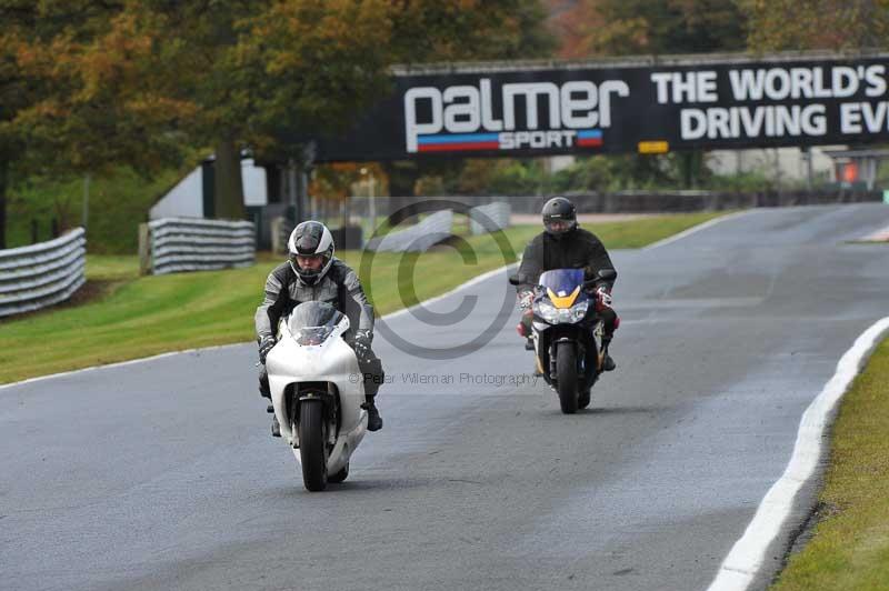 Motorcycle action photographs;Trackday digital images;event digital images;eventdigitalimages;no limits trackday;oulton park;oulton park circuit cheshire;oulton park photographs;peter wileman photography;trackday;trackday photos