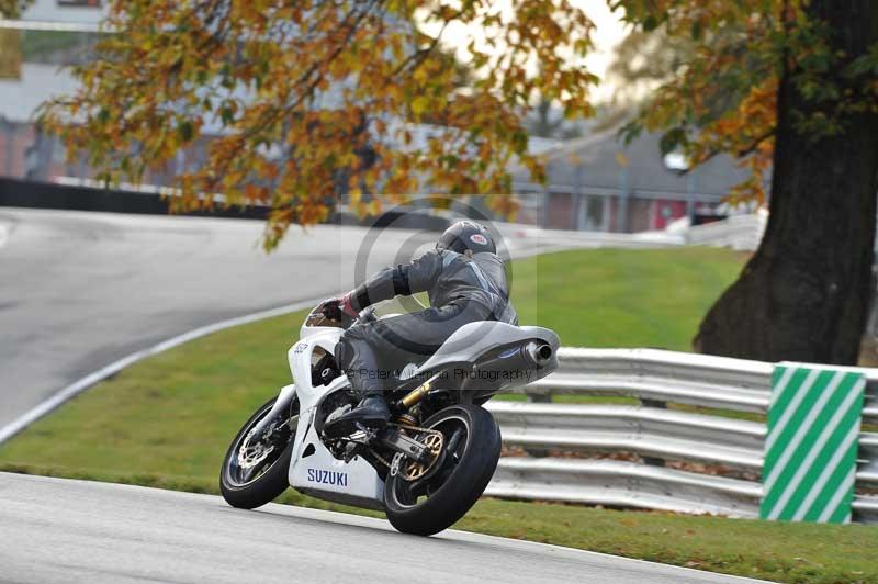 Motorcycle action photographs;Trackday digital images;event digital images;eventdigitalimages;no limits trackday;oulton park;oulton park circuit cheshire;oulton park photographs;peter wileman photography;trackday;trackday photos