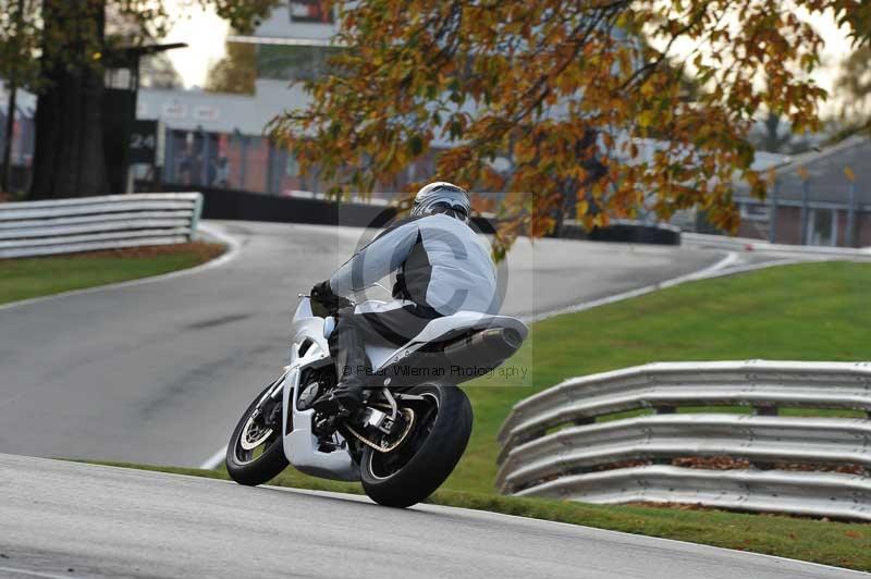 Motorcycle action photographs;Trackday digital images;event digital images;eventdigitalimages;no limits trackday;oulton park;oulton park circuit cheshire;oulton park photographs;peter wileman photography;trackday;trackday photos