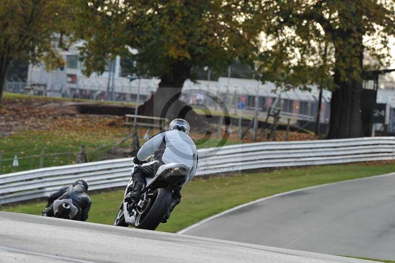 Motorcycle action photographs;Trackday digital images;event digital images;eventdigitalimages;no limits trackday;oulton park;oulton park circuit cheshire;oulton park photographs;peter wileman photography;trackday;trackday photos