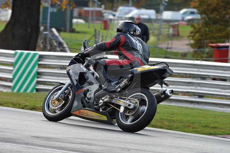 Motorcycle action photographs;Trackday digital images;event digital images;eventdigitalimages;no limits trackday;oulton park;oulton park circuit cheshire;oulton park photographs;peter wileman photography;trackday;trackday photos