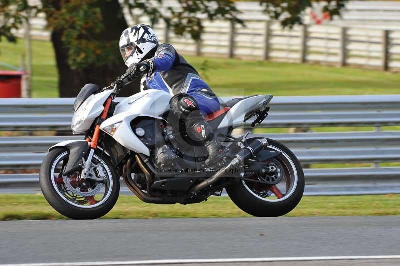 Motorcycle action photographs;Trackday digital images;event digital images;eventdigitalimages;no limits trackday;oulton park;oulton park circuit cheshire;oulton park photographs;peter wileman photography;trackday;trackday photos