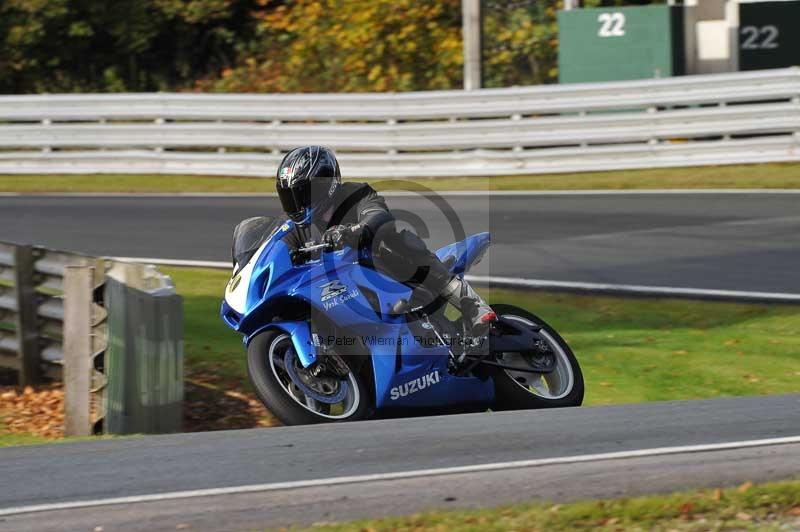 Motorcycle action photographs;Trackday digital images;event digital images;eventdigitalimages;no limits trackday;oulton park;oulton park circuit cheshire;oulton park photographs;peter wileman photography;trackday;trackday photos