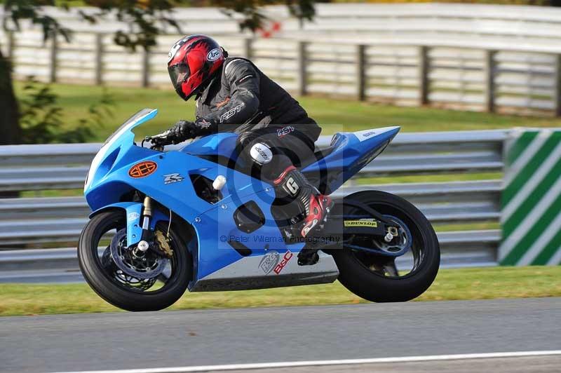 Motorcycle action photographs;Trackday digital images;event digital images;eventdigitalimages;no limits trackday;oulton park;oulton park circuit cheshire;oulton park photographs;peter wileman photography;trackday;trackday photos