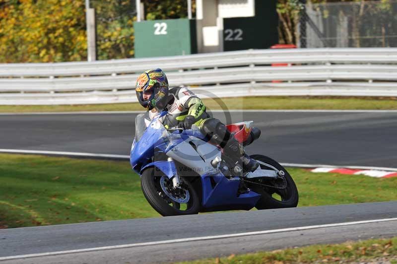 Motorcycle action photographs;Trackday digital images;event digital images;eventdigitalimages;no limits trackday;oulton park;oulton park circuit cheshire;oulton park photographs;peter wileman photography;trackday;trackday photos