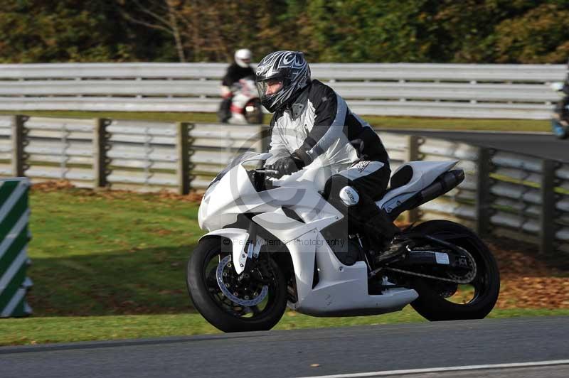 Motorcycle action photographs;Trackday digital images;event digital images;eventdigitalimages;no limits trackday;oulton park;oulton park circuit cheshire;oulton park photographs;peter wileman photography;trackday;trackday photos