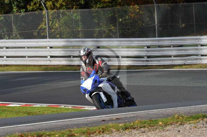 Motorcycle action photographs;Trackday digital images;event digital images;eventdigitalimages;no limits trackday;oulton park;oulton park circuit cheshire;oulton park photographs;peter wileman photography;trackday;trackday photos