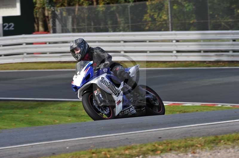 Motorcycle action photographs;Trackday digital images;event digital images;eventdigitalimages;no limits trackday;oulton park;oulton park circuit cheshire;oulton park photographs;peter wileman photography;trackday;trackday photos