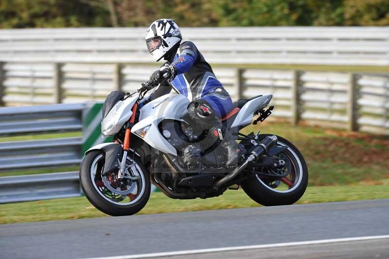 Motorcycle action photographs;Trackday digital images;event digital images;eventdigitalimages;no limits trackday;oulton park;oulton park circuit cheshire;oulton park photographs;peter wileman photography;trackday;trackday photos
