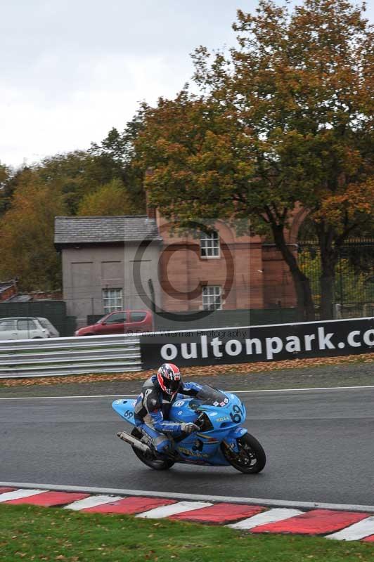 Motorcycle action photographs;Trackday digital images;event digital images;eventdigitalimages;no limits trackday;oulton park;oulton park circuit cheshire;oulton park photographs;peter wileman photography;trackday;trackday photos