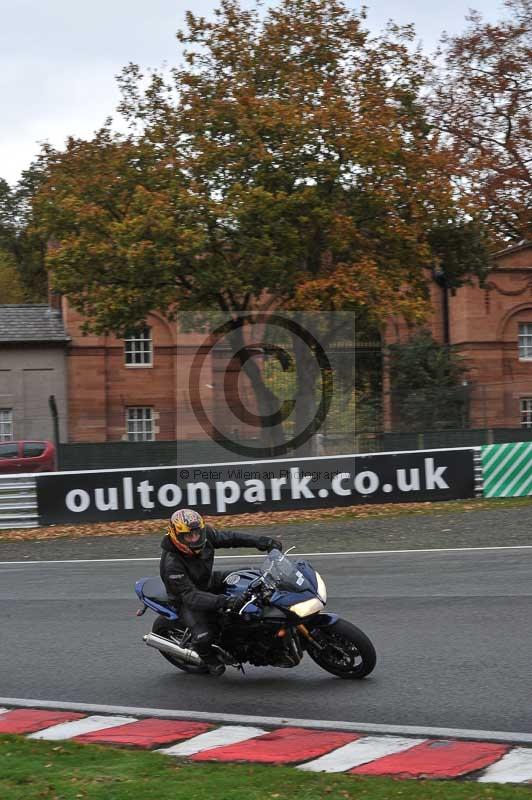 Motorcycle action photographs;Trackday digital images;event digital images;eventdigitalimages;no limits trackday;oulton park;oulton park circuit cheshire;oulton park photographs;peter wileman photography;trackday;trackday photos