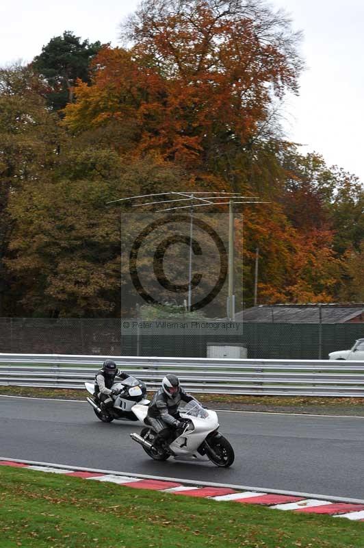 Motorcycle action photographs;Trackday digital images;event digital images;eventdigitalimages;no limits trackday;oulton park;oulton park circuit cheshire;oulton park photographs;peter wileman photography;trackday;trackday photos