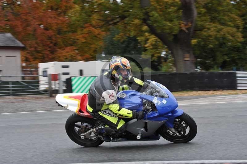 Motorcycle action photographs;Trackday digital images;event digital images;eventdigitalimages;no limits trackday;oulton park;oulton park circuit cheshire;oulton park photographs;peter wileman photography;trackday;trackday photos