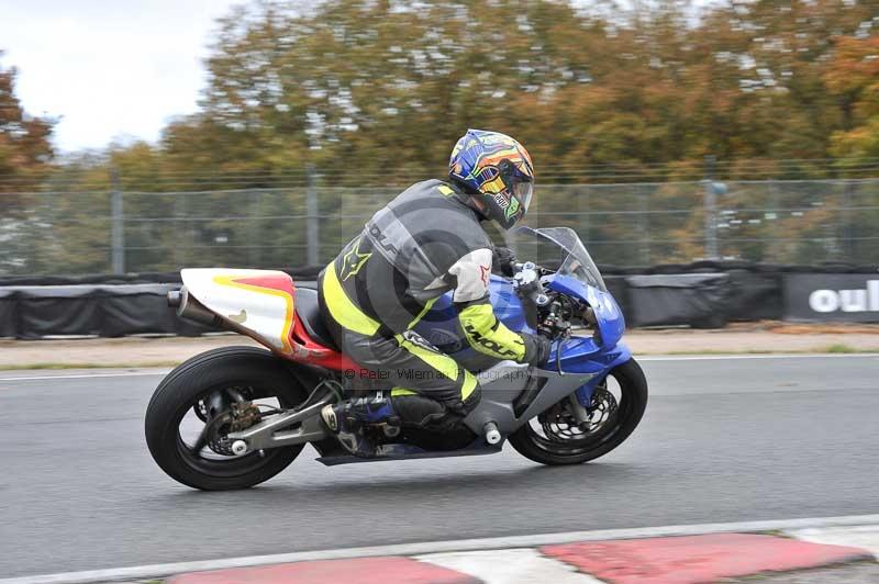 Motorcycle action photographs;Trackday digital images;event digital images;eventdigitalimages;no limits trackday;oulton park;oulton park circuit cheshire;oulton park photographs;peter wileman photography;trackday;trackday photos