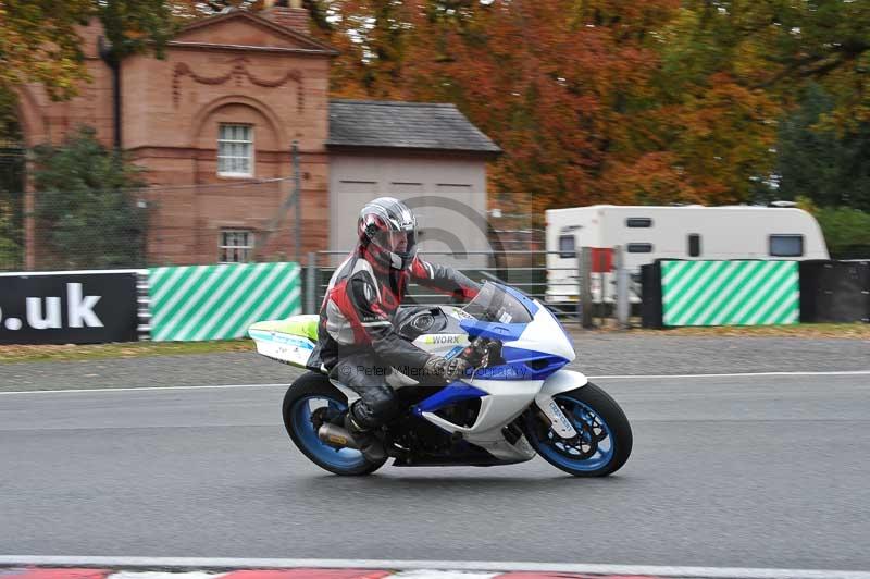 Motorcycle action photographs;Trackday digital images;event digital images;eventdigitalimages;no limits trackday;oulton park;oulton park circuit cheshire;oulton park photographs;peter wileman photography;trackday;trackday photos