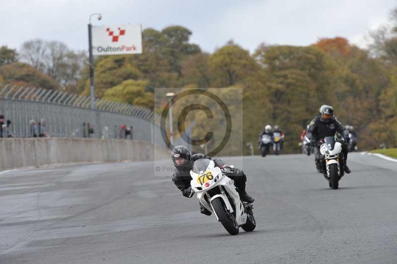 Motorcycle action photographs;Trackday digital images;event digital images;eventdigitalimages;no limits trackday;oulton park;oulton park circuit cheshire;oulton park photographs;peter wileman photography;trackday;trackday photos