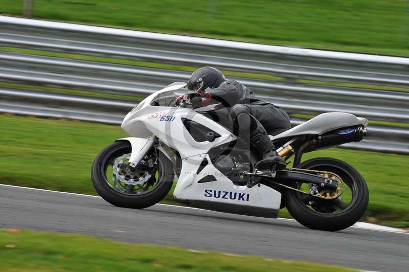 Motorcycle action photographs;Trackday digital images;event digital images;eventdigitalimages;no limits trackday;oulton park;oulton park circuit cheshire;oulton park photographs;peter wileman photography;trackday;trackday photos