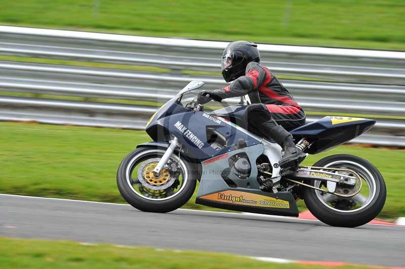 Motorcycle action photographs;Trackday digital images;event digital images;eventdigitalimages;no limits trackday;oulton park;oulton park circuit cheshire;oulton park photographs;peter wileman photography;trackday;trackday photos