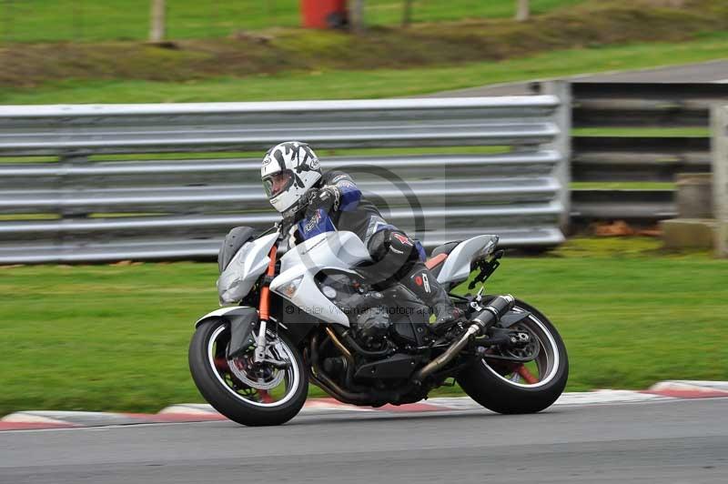 Motorcycle action photographs;Trackday digital images;event digital images;eventdigitalimages;no limits trackday;oulton park;oulton park circuit cheshire;oulton park photographs;peter wileman photography;trackday;trackday photos