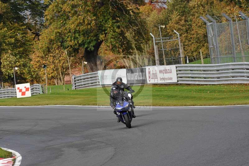 Motorcycle action photographs;Trackday digital images;event digital images;eventdigitalimages;no limits trackday;oulton park;oulton park circuit cheshire;oulton park photographs;peter wileman photography;trackday;trackday photos