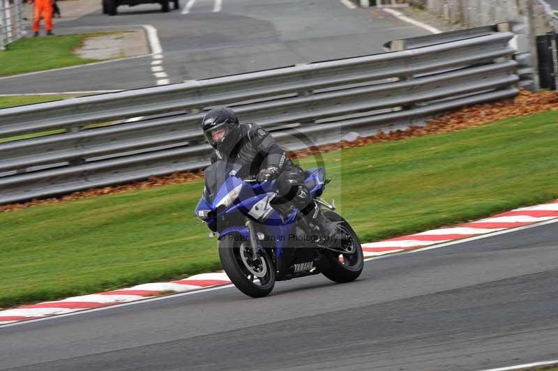 Motorcycle action photographs;Trackday digital images;event digital images;eventdigitalimages;no limits trackday;oulton park;oulton park circuit cheshire;oulton park photographs;peter wileman photography;trackday;trackday photos