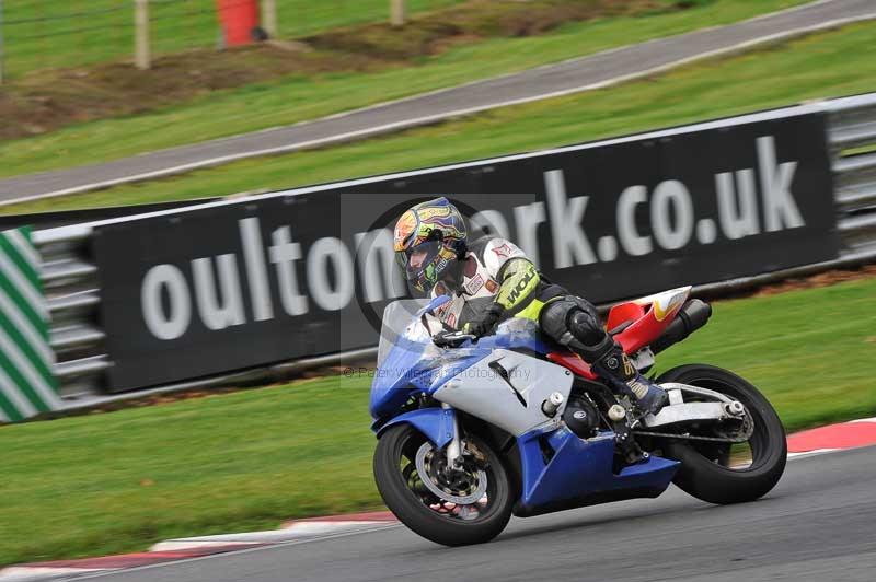 Motorcycle action photographs;Trackday digital images;event digital images;eventdigitalimages;no limits trackday;oulton park;oulton park circuit cheshire;oulton park photographs;peter wileman photography;trackday;trackday photos