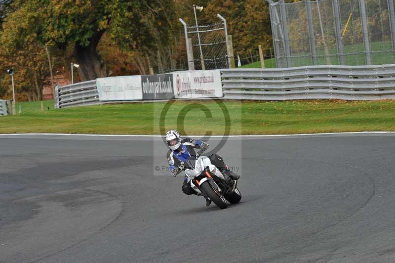 Motorcycle action photographs;Trackday digital images;event digital images;eventdigitalimages;no limits trackday;oulton park;oulton park circuit cheshire;oulton park photographs;peter wileman photography;trackday;trackday photos