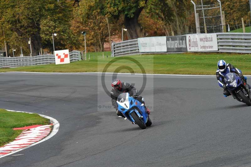 Motorcycle action photographs;Trackday digital images;event digital images;eventdigitalimages;no limits trackday;oulton park;oulton park circuit cheshire;oulton park photographs;peter wileman photography;trackday;trackday photos