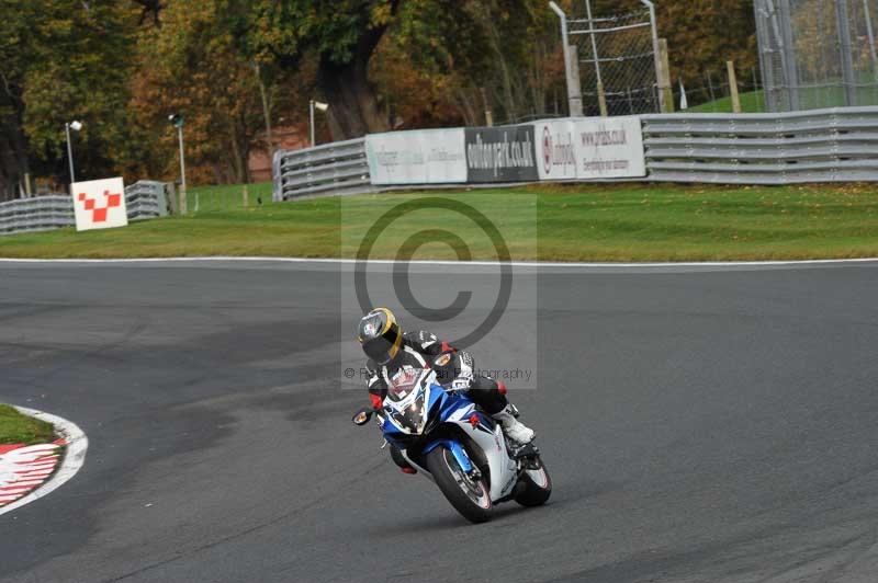Motorcycle action photographs;Trackday digital images;event digital images;eventdigitalimages;no limits trackday;oulton park;oulton park circuit cheshire;oulton park photographs;peter wileman photography;trackday;trackday photos